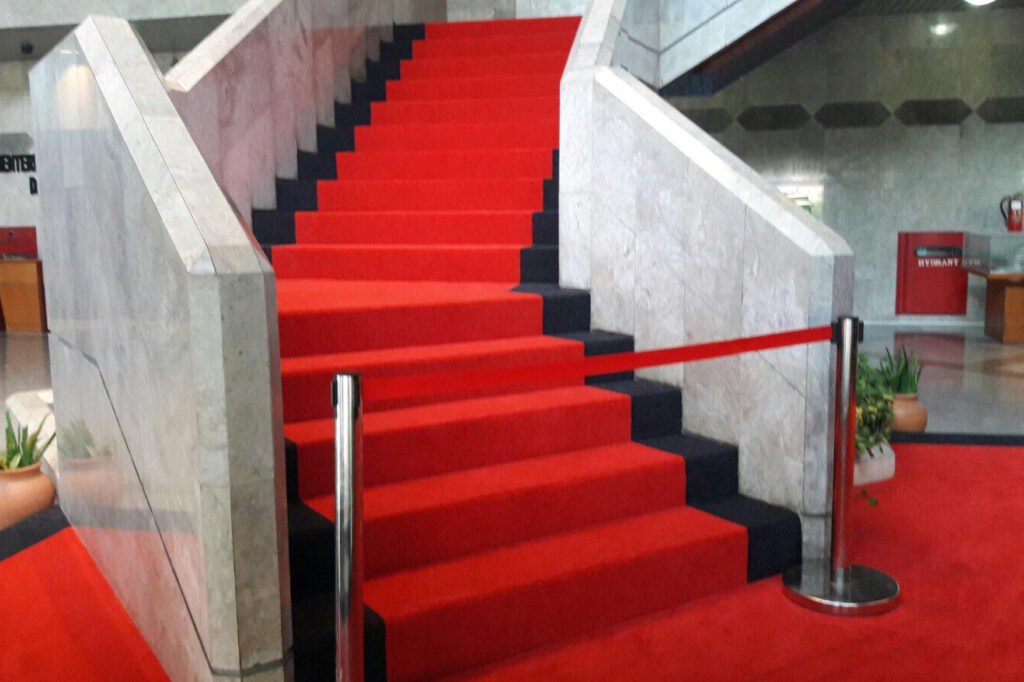 moquette rouge moquette escalier sols textiles UFTM